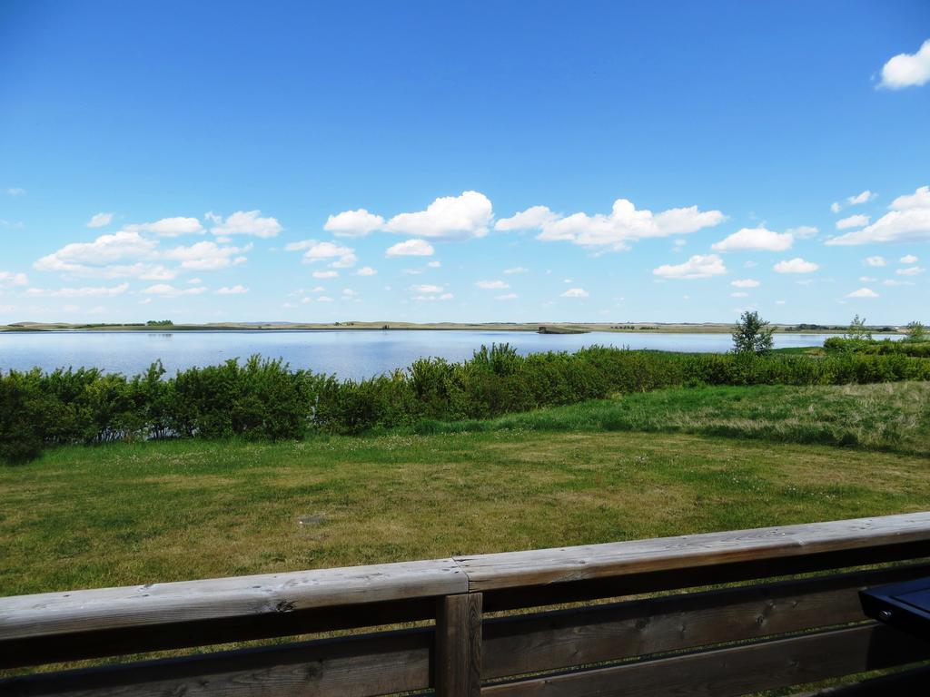 Foxlake Retreat Hanna ภายนอก รูปภาพ